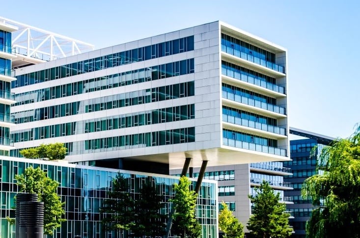 20230303-Image-Buildings-Modern-High-4928x3264_manip - min